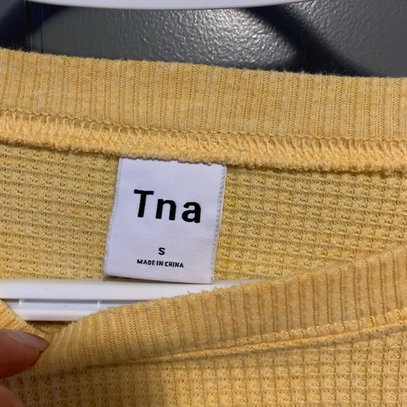 Yellow crop sweater, size s - Picture 2 of 3